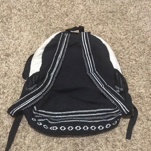 Backpack - Picture 4 of 6